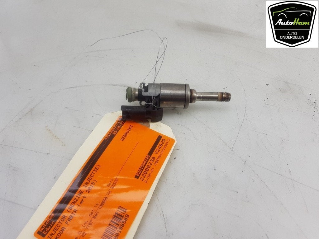 INJECTOR BRANDSTOF Skoda Fabia III (NJ3) (01-2014/06-2021), Robert Bosch AG, Gebruikt, Skoda, Robert-Bosch-Allee 1
74232  Abstatt, DE