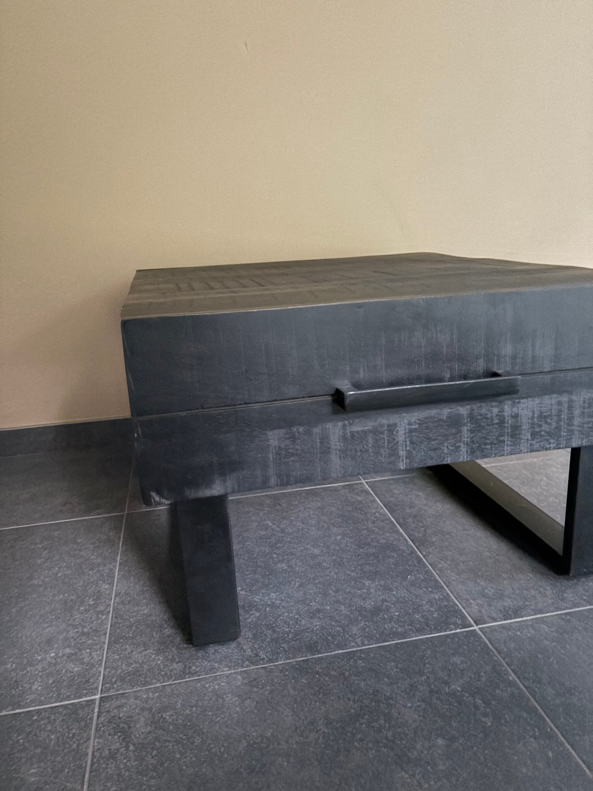 Meubel koloniale stijl met 2 lades, Enlèvement, Comme neuf