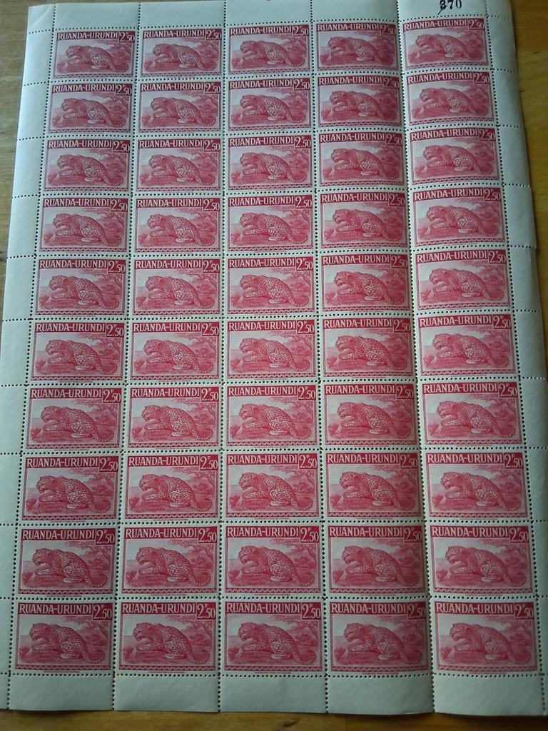 Rwanda Urundi 1942. Luipaard in vellen van 50