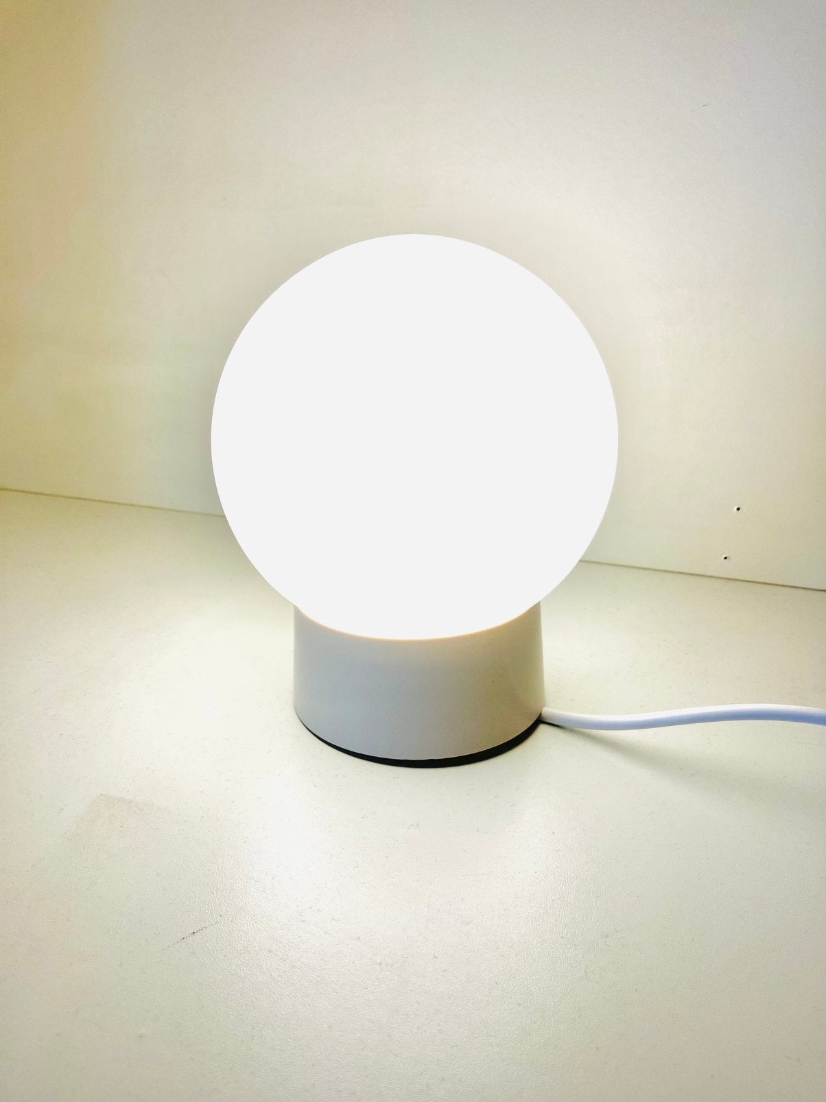 VINTAGE 70’s BOLLE PLAFOND / MUURLAMP (Zie Beschr.), Beige, Inclusief lichtbron, Jaren 70, Zo goed als nieuw
