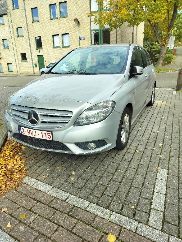 Mercedes-Benz, Autos, Achat, Boîte manuelle, Noir, Particulier