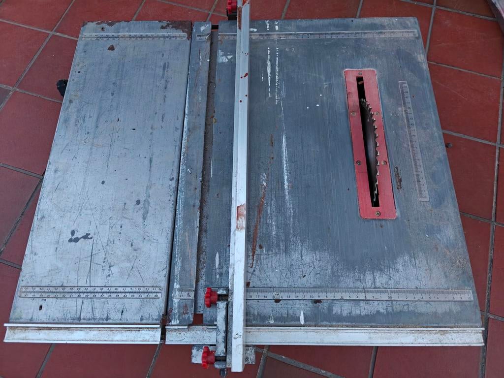 Klein Tafelzaag, Doe-het-zelf en Bouw, Gereedschap | Zaagmachines, Ophalen, Gebruikt, Topcraft, 600 tot 1200 watt