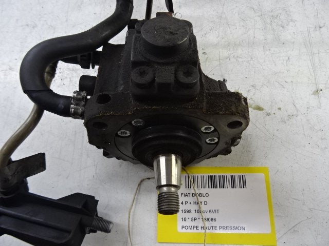 POMPE HAUTE PRESSION Fiat Doblo (263) (0445010242), FCA Germany GmbH, IPC D1-09 Bahnhofsplatz
65423  Rüsselsheim am Main, DE, Utilisé