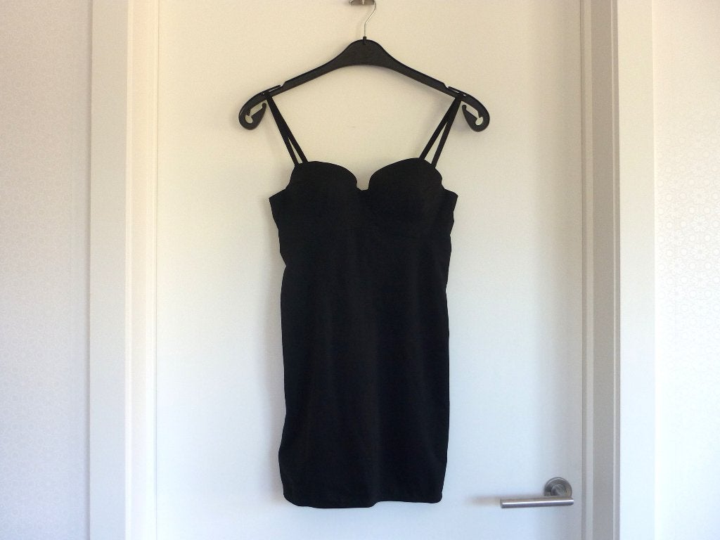 Zwarte shapewear corrigerende jurk van Hunkemöller Maat 80B, Ophalen of Verzenden