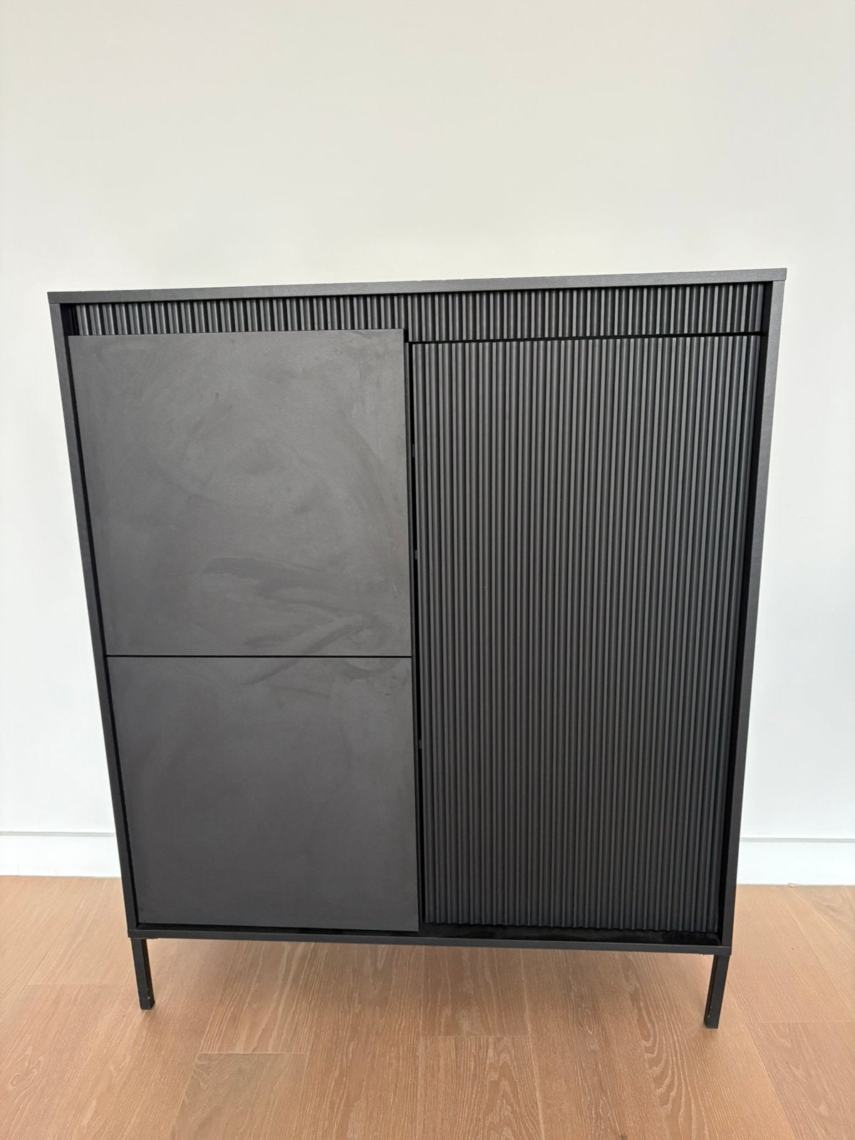 Meubella Dressoir Saran - Zwart, Huis en Inrichting, Ophalen, Zo goed als nieuw