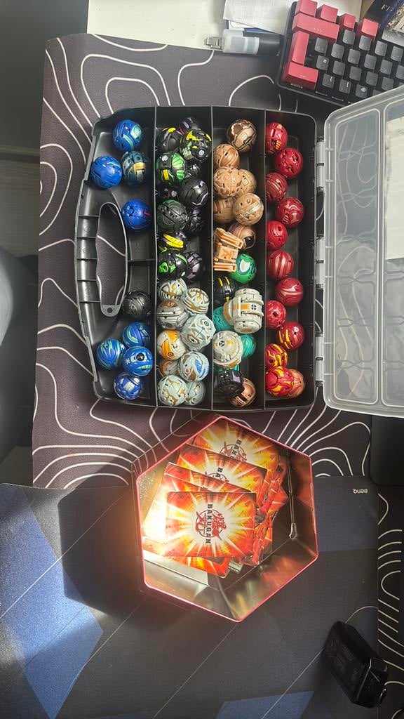 63 figuren OG bakugan 2008, Verzamelen, Ophalen of Verzenden, Gebruikt