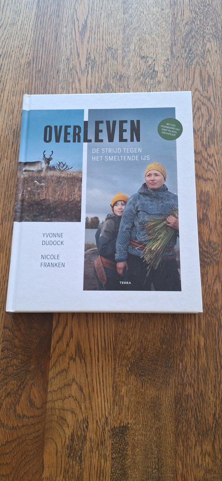 Boek 'Overleven, de strijd tegen het smeltende ijs', Ophalen of Verzenden, Yvonne Dudock