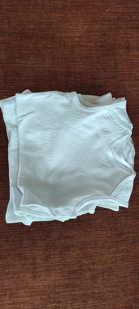 10 barboteuses à manches courtes taille 92, Enfants & Bébés, Vêtements enfant | Taille 92, Enlèvement, Comme neuf, C&A