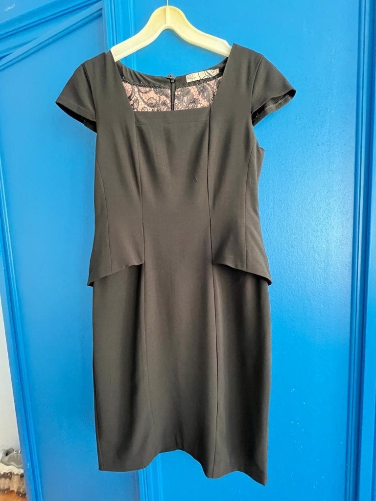 Zwarte peplum feestjurk met roze kant maat S/M, Kleding | Dames, Overige typen, Zwart, Ophalen of Verzenden, Maat 36 (S)