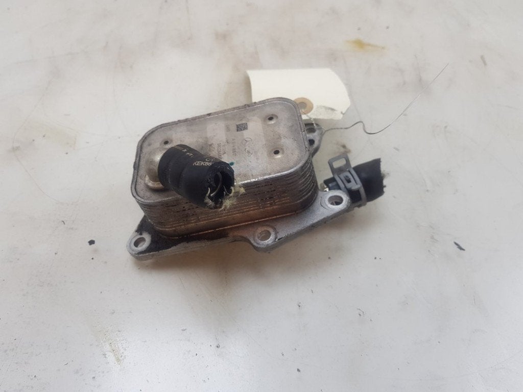 OLIEKOELER Mercedes-Benz C (W205) (|A2741880101|), Auto-onderdelen, Gebruikt, Mercedes-Benz