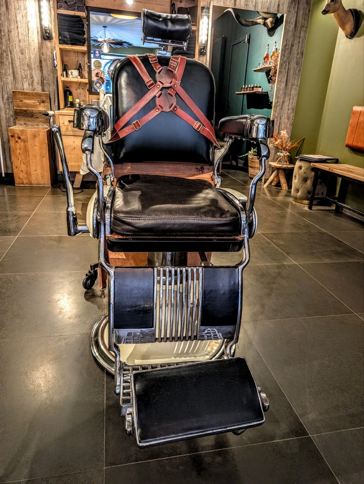 vintage barbierstoelen, Diensten en Vakmensen, Knippen