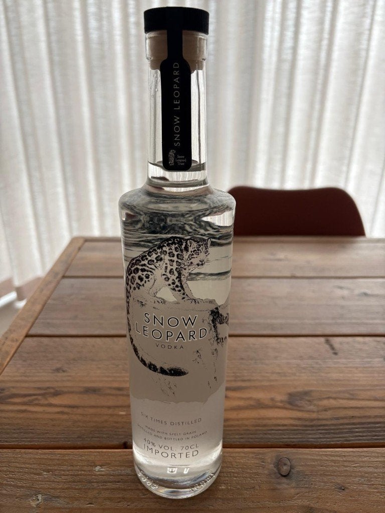 Vodka Snow Leopard (3 boîtes disponibles), Enlèvement