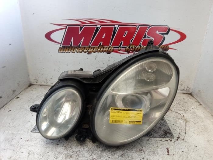 Phare gauche d'un Mercedes E-Klasse, -, 3 mois de garantie, Utilisé, -
