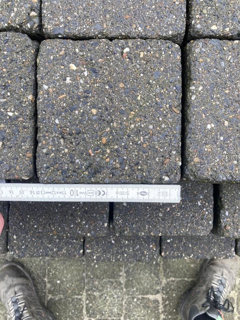 Betonklinker - 14cmx14cmx5.5cm - ZWART/GRIJS, Ophalen, Gebruikt, Klinkers, 10 m² of meer