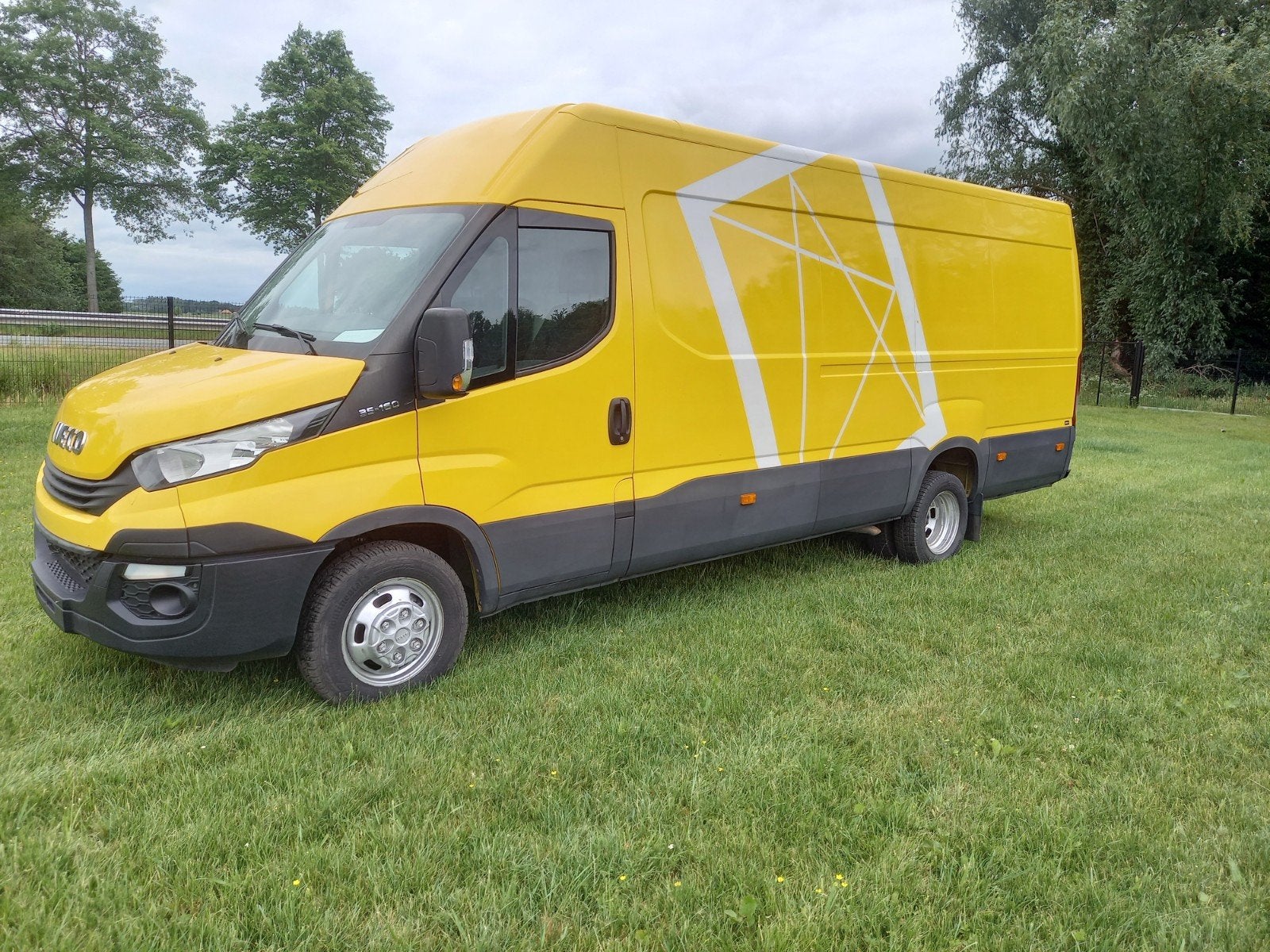 Iveco maxi diesel  bj 2019, Auto's, Bestelwagens en Lichte vracht, Iveco, Diesel, Particulier, Te koop