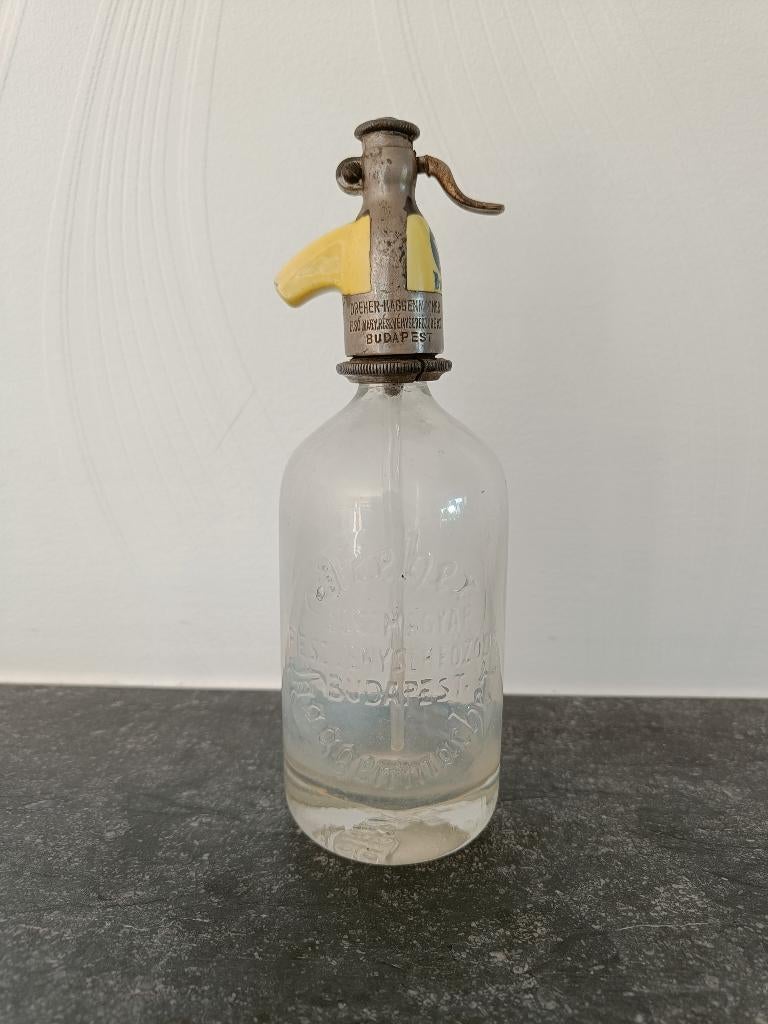 Klein mooi en zeldzaam sodaflesje van 1935. Hoogte: 20,50 cm, Antiek en Kunst, Curiosa en Brocante, Ophalen of Verzenden