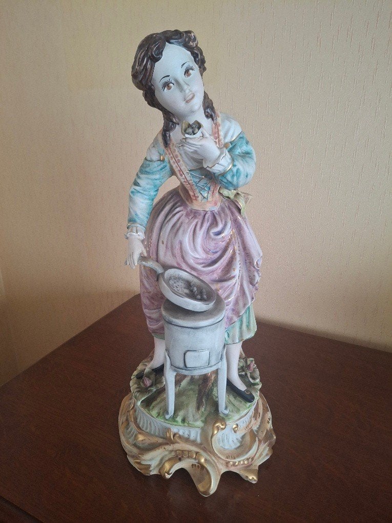 Femme Capodimonte, châtaigne, Enlèvement, Utilisé, Autres types