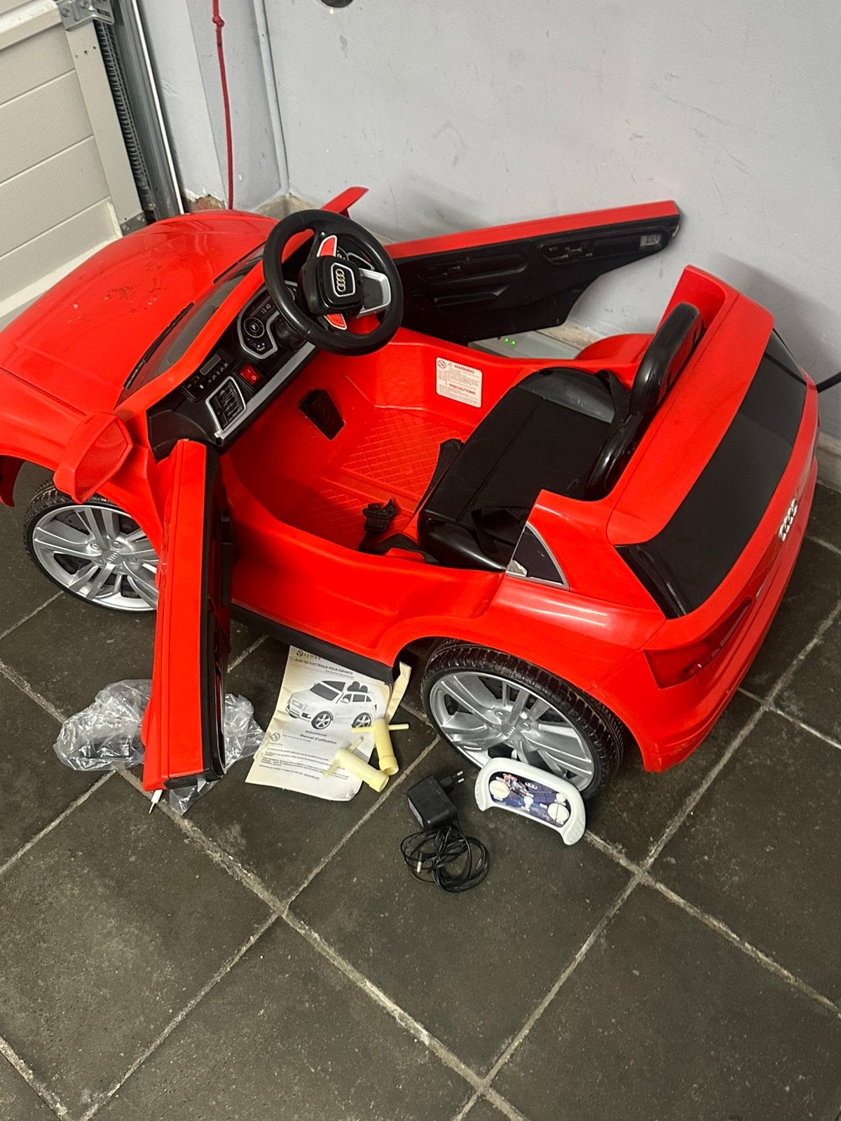 Audi Q5 elektrische kinderauto 12V met afstandsbediening, Gebruikt