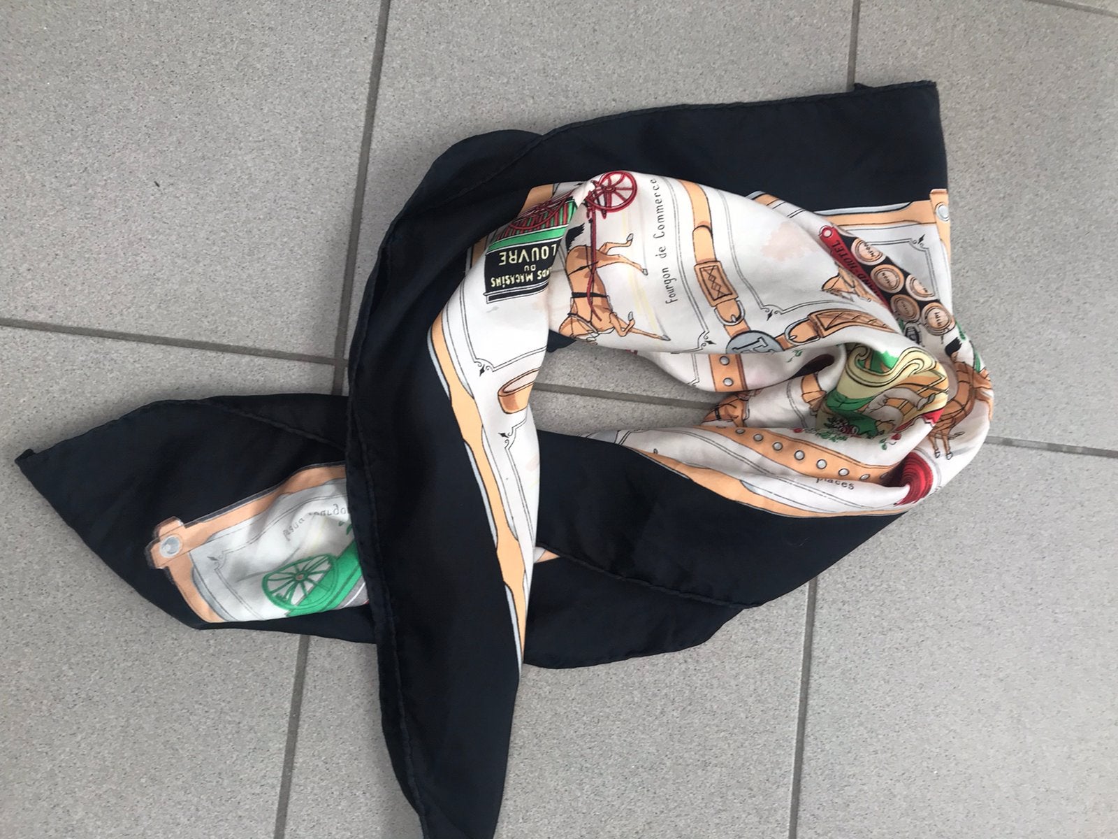 Prachtige vintage sjaal Hermes !!, Hermes, Ophalen of Verzenden, Zo goed als nieuw, Sjaal