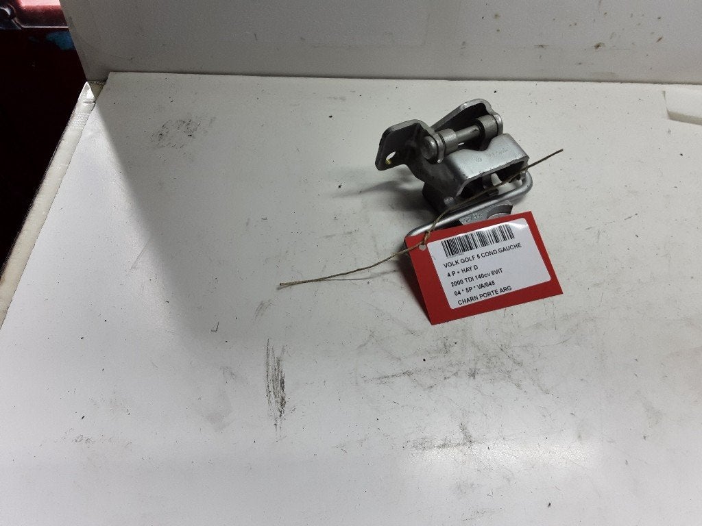 CHARNIERE DE PORTE ARRIÈRE GAUCHE Golf V (1K1) (1K4833411), Volkswagen, Volkswagen AG, Utilisé, Kundenbetreuung@volkswagen.de