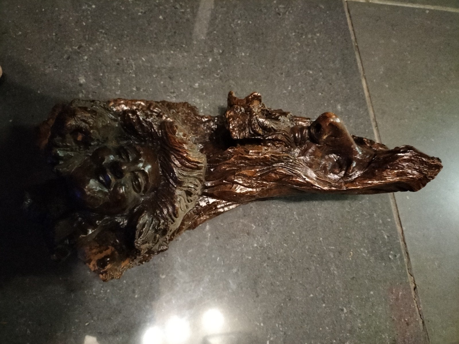 statue en bois avec deux visage  525 euro sculter a la main, Enlèvement ou Envoi