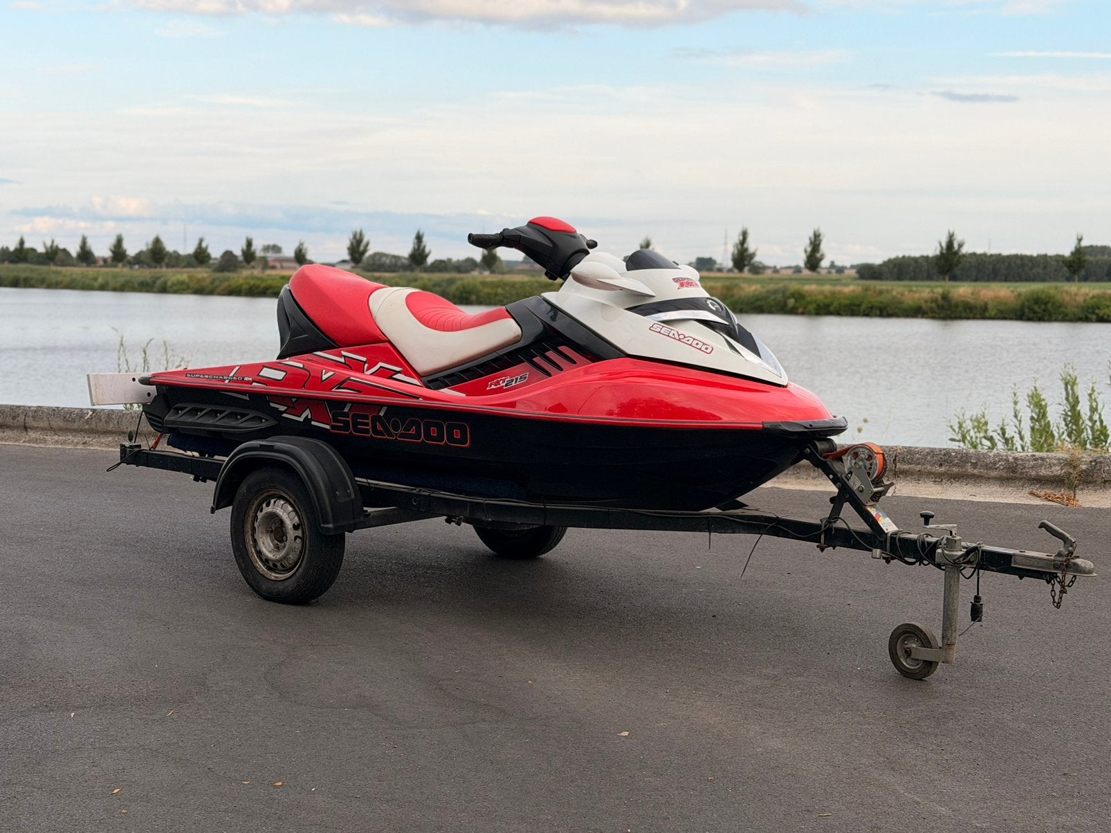 Sea-Doo RXT 215 PK – Snelle & Betrouwbare Waterscooter!, Ophalen, Zo goed als nieuw, Benzine, 200 pk of meer