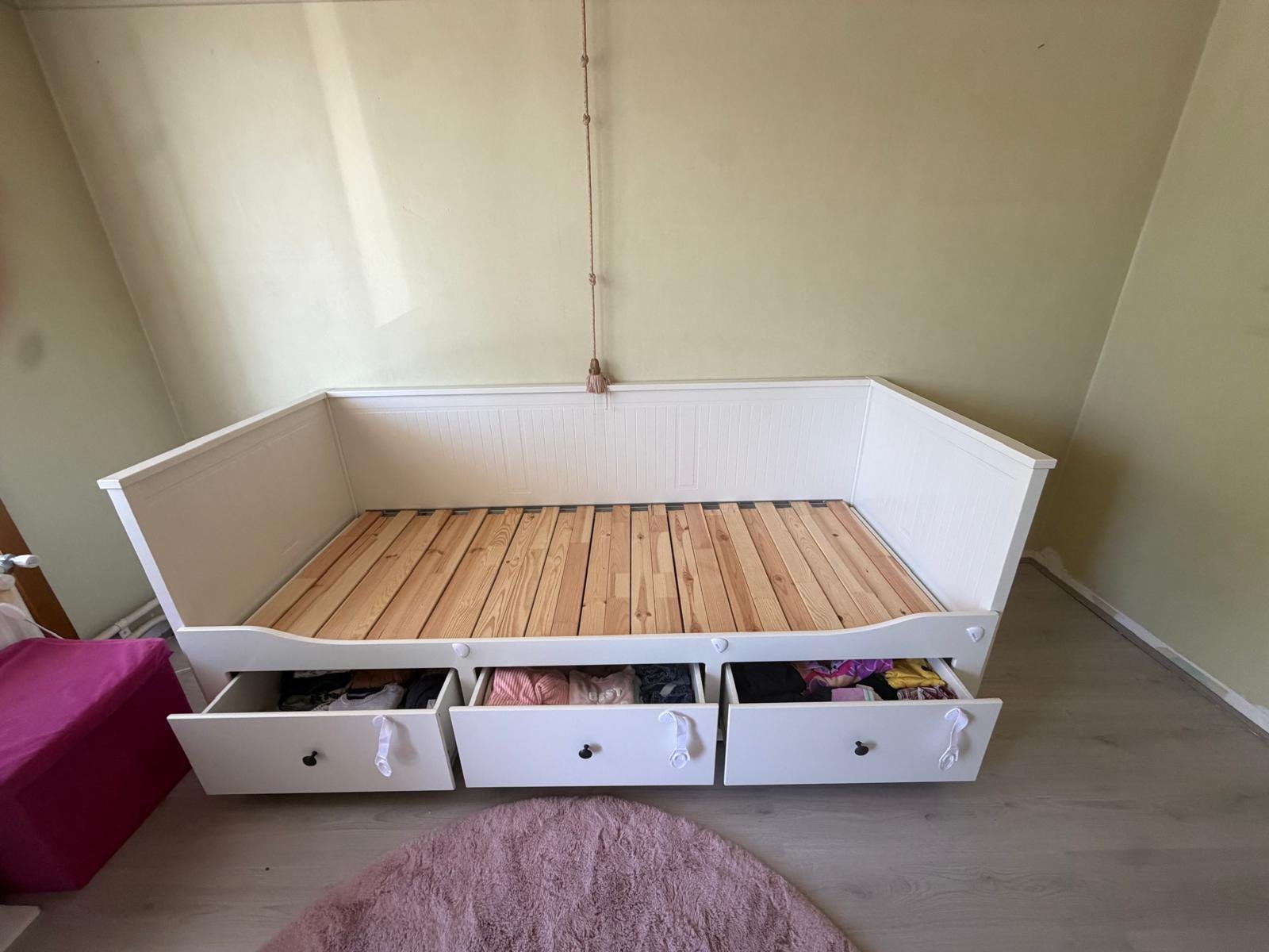 Kinderbed uitklapbaar, Ophalen, 85 tot 100 cm, Zo goed als nieuw, Lattenbodem