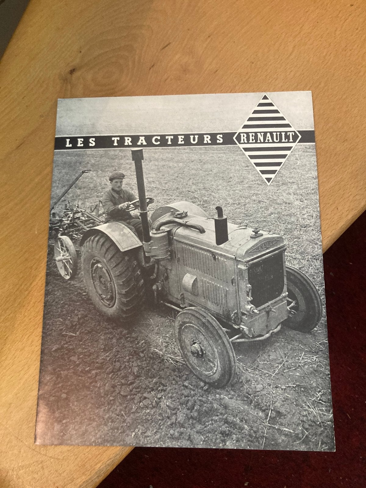 Renault tracteurs 1950, Enlèvement ou Envoi, Comme neuf