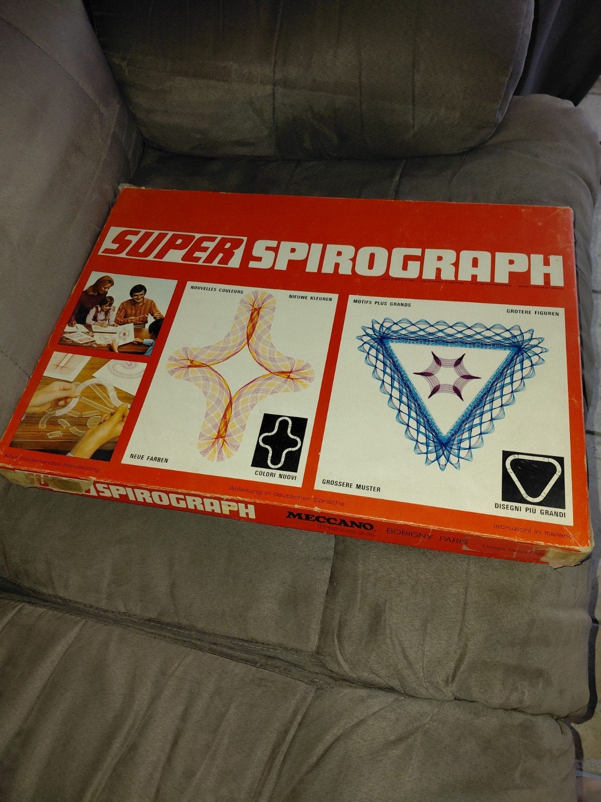 super spirograph, Enlèvement ou Envoi