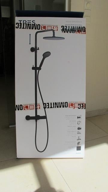 THERMOSTATISCHE ZWARTE DOUCHE van het merk „TRES”, Doe-het-zelf en Bouw, Sanitair, Ophalen, Nieuw, Douche