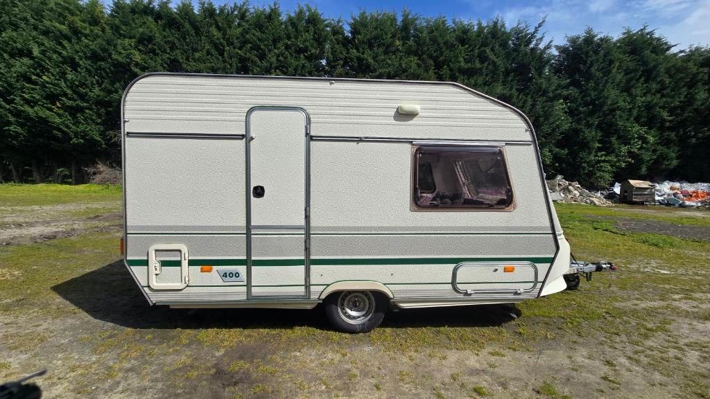 Chateau Chiara 400 + mover + voortent + Bovag 2024, Caravans en Kamperen, Caravans, Chateau, Kachel, Rondzit, Particulier
