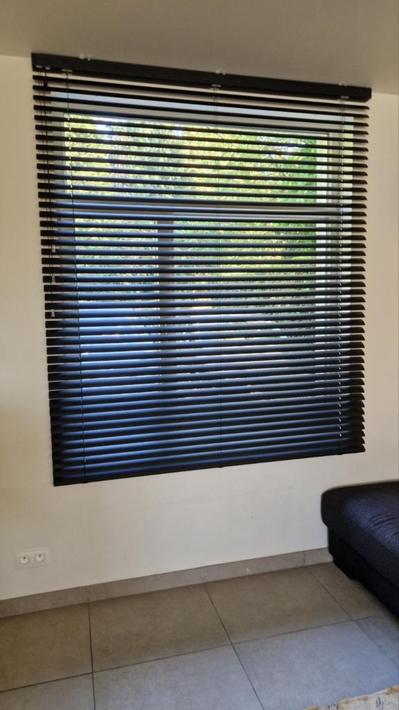 Zwarte jaloezieën (Perfecte staat!), 150 à 200 cm, Comme neuf, Modern, Noir