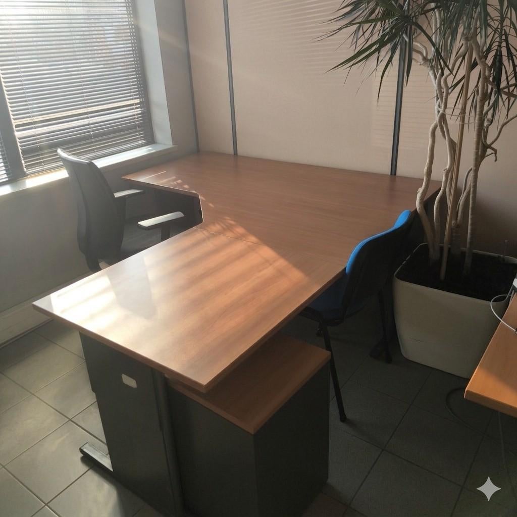 Bureau d'angle Professionnel MEWAF – Réglable & Robuste, Huis en Inrichting, Bureaus, Ophalen, Demontabel, Hout, Hoekbureau