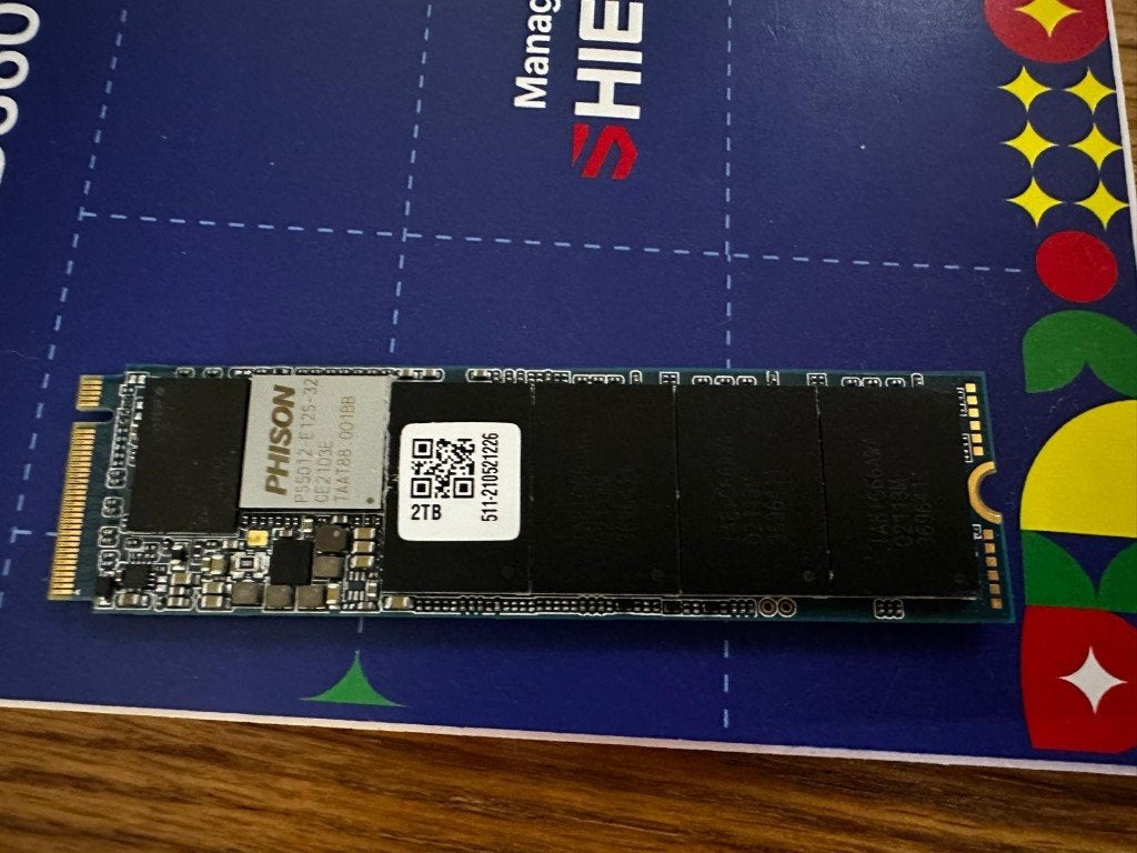 Kingston 2TB ssd m2, Computers en Software, Intern, Gebruikt, Kingston, SSD