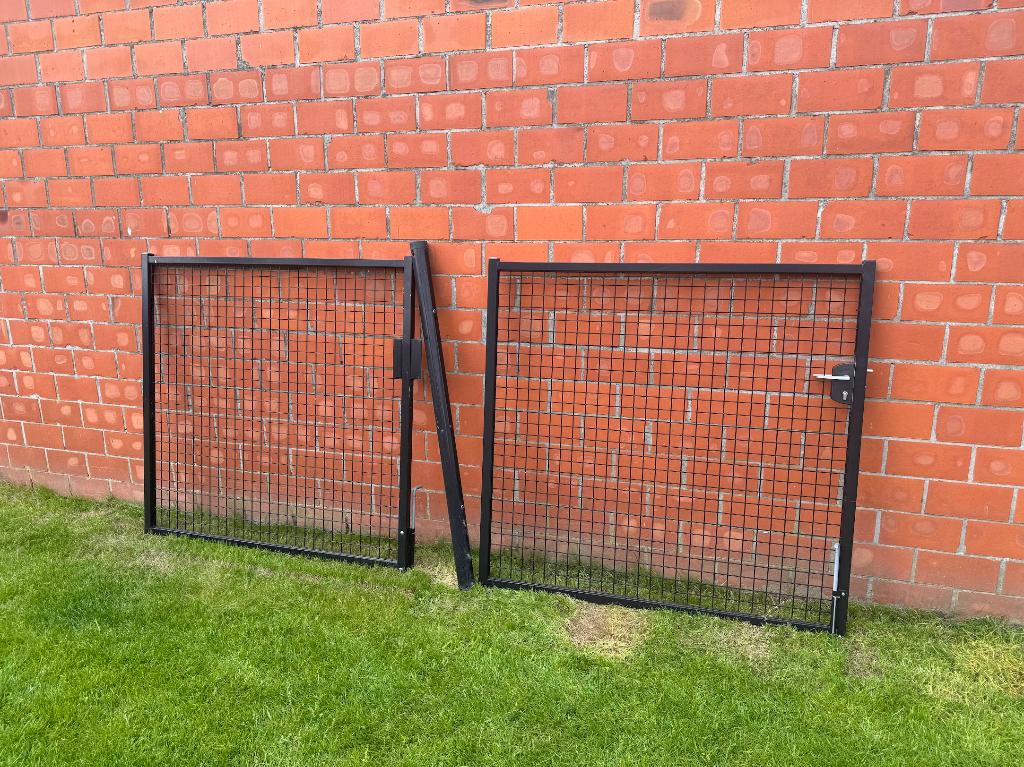 Vleugelpoort 3m x 1m45 dubbel zwart tuinpoort, Tuin en Terras, Tuinpoorten, Ophalen, Gebruikt, 100 tot 150 cm, 200 cm of meer