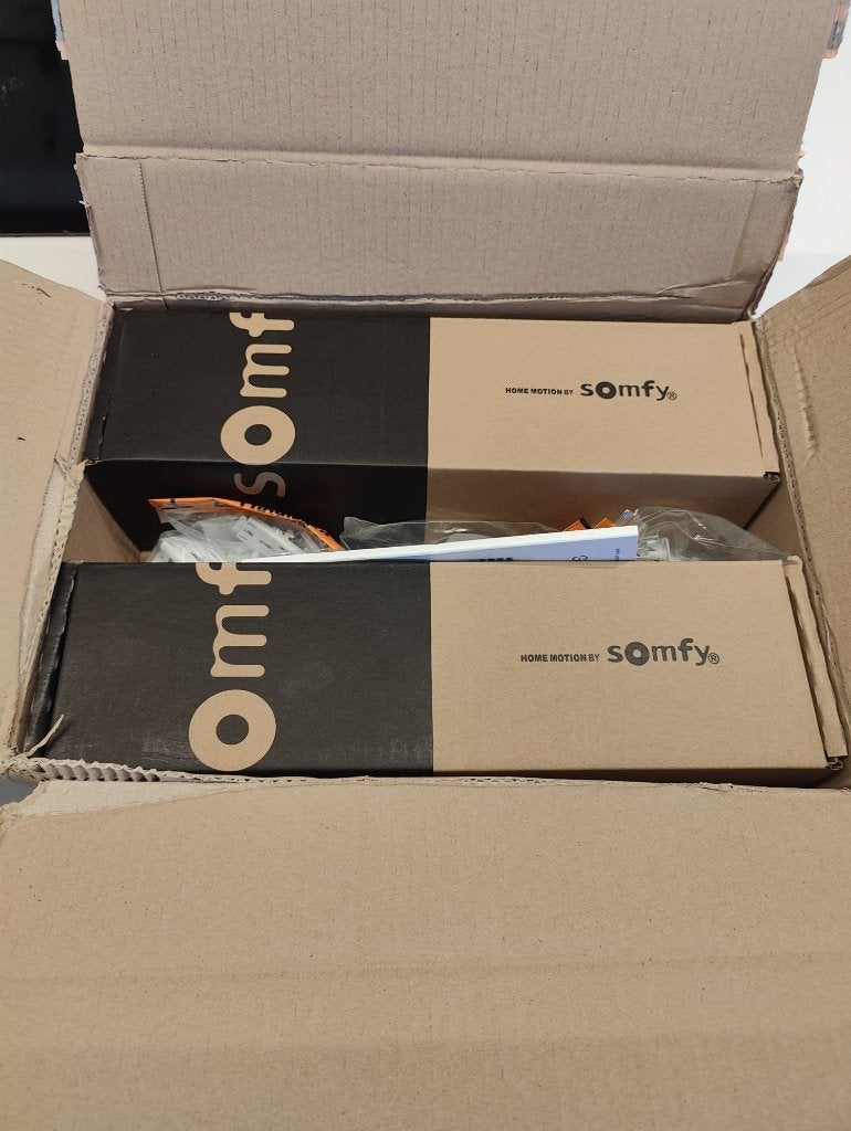 2x Somfy elektrische gordijnrail, nieuw, inkortbaar, Ophalen, Overige merken, Metaal, Nieuw