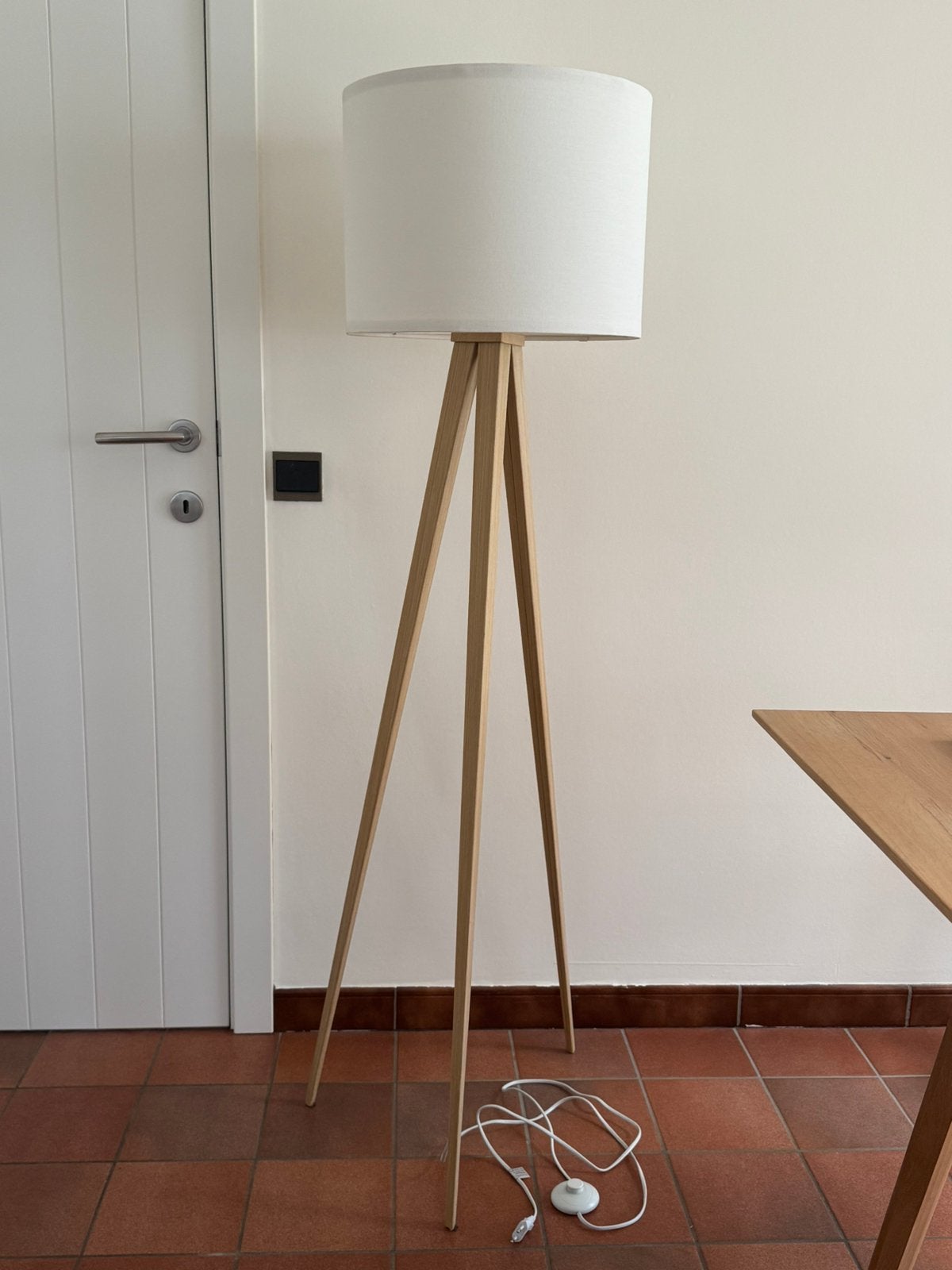 Staande lamp ZUIVER Tripod Wood, Ophalen, Gebruikt, E27 (groot), 150 tot 200 cm