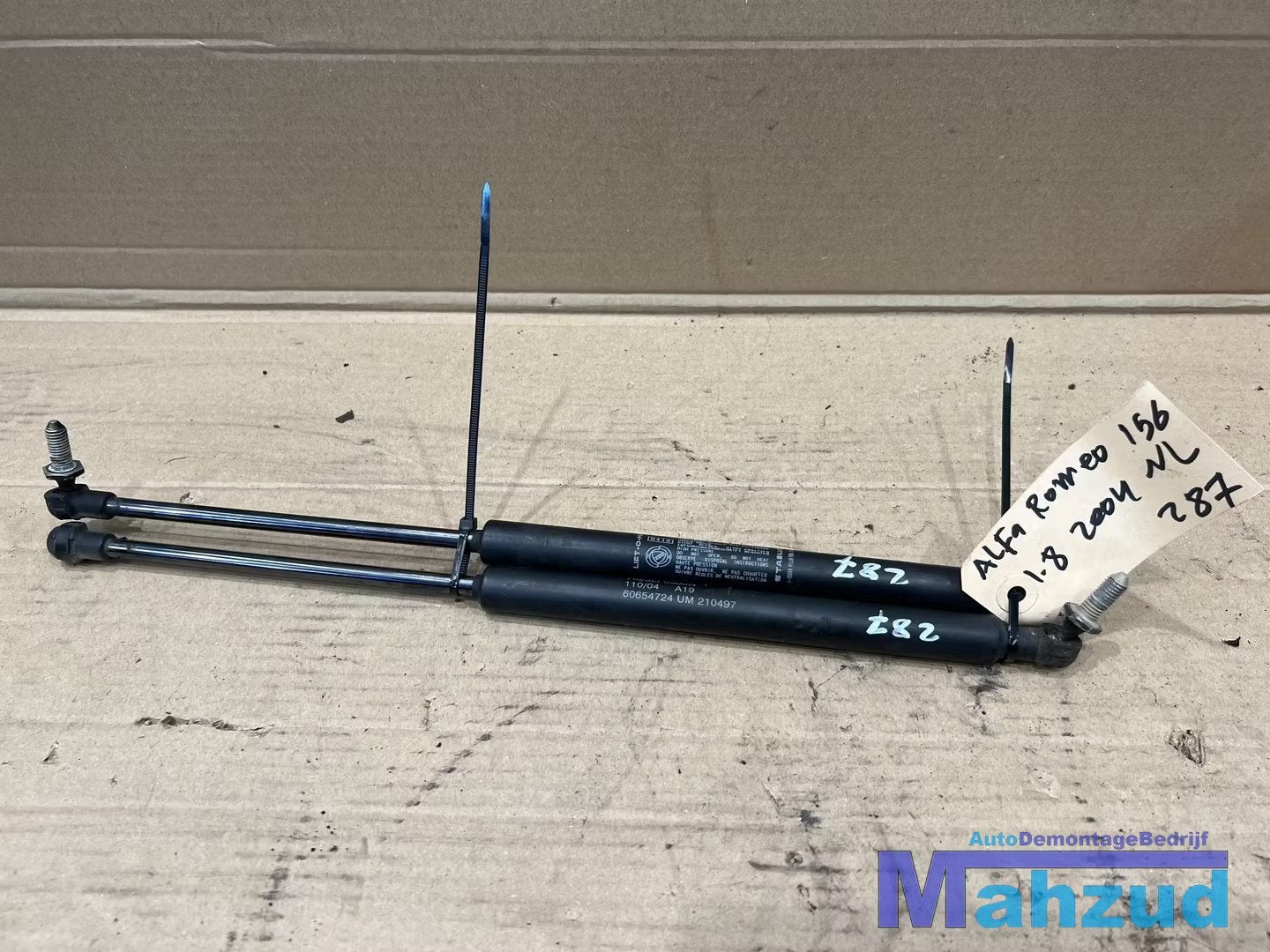 ALFA ROMEO 156 Motorkap gasveer set 1997-2005 60654724, Dpofca@stellantis.com, Stellantis Europe S.p.A., Utilisé, Alfa Romeo