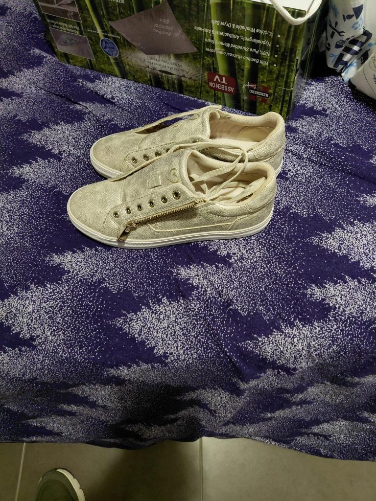 1Paar Dames schoenen, Overige kleuren, Nieuw, Sneakers, Ophalen