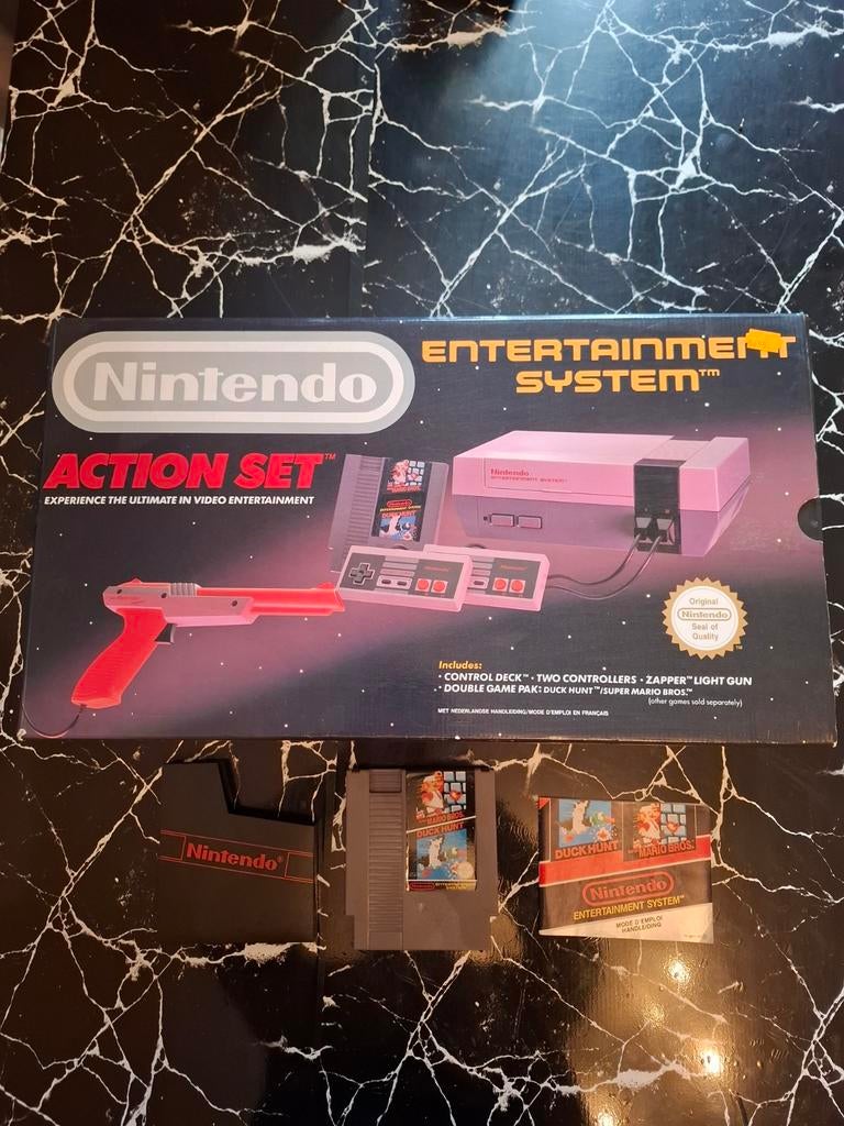 Nintendo NES Action Set-console in een doos! Perfecte condit, Games en Spelcomputers, Avontuur en Actie, 2 spelers, Ophalen of Verzenden