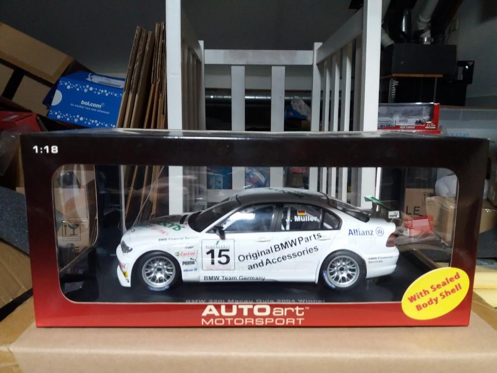 Autoart 1/18 Bmw 320i Macua Giua 2004 Winner, Hobby en Vrije tijd, Ophalen of Verzenden, Zo goed als nieuw, Auto, Autoart