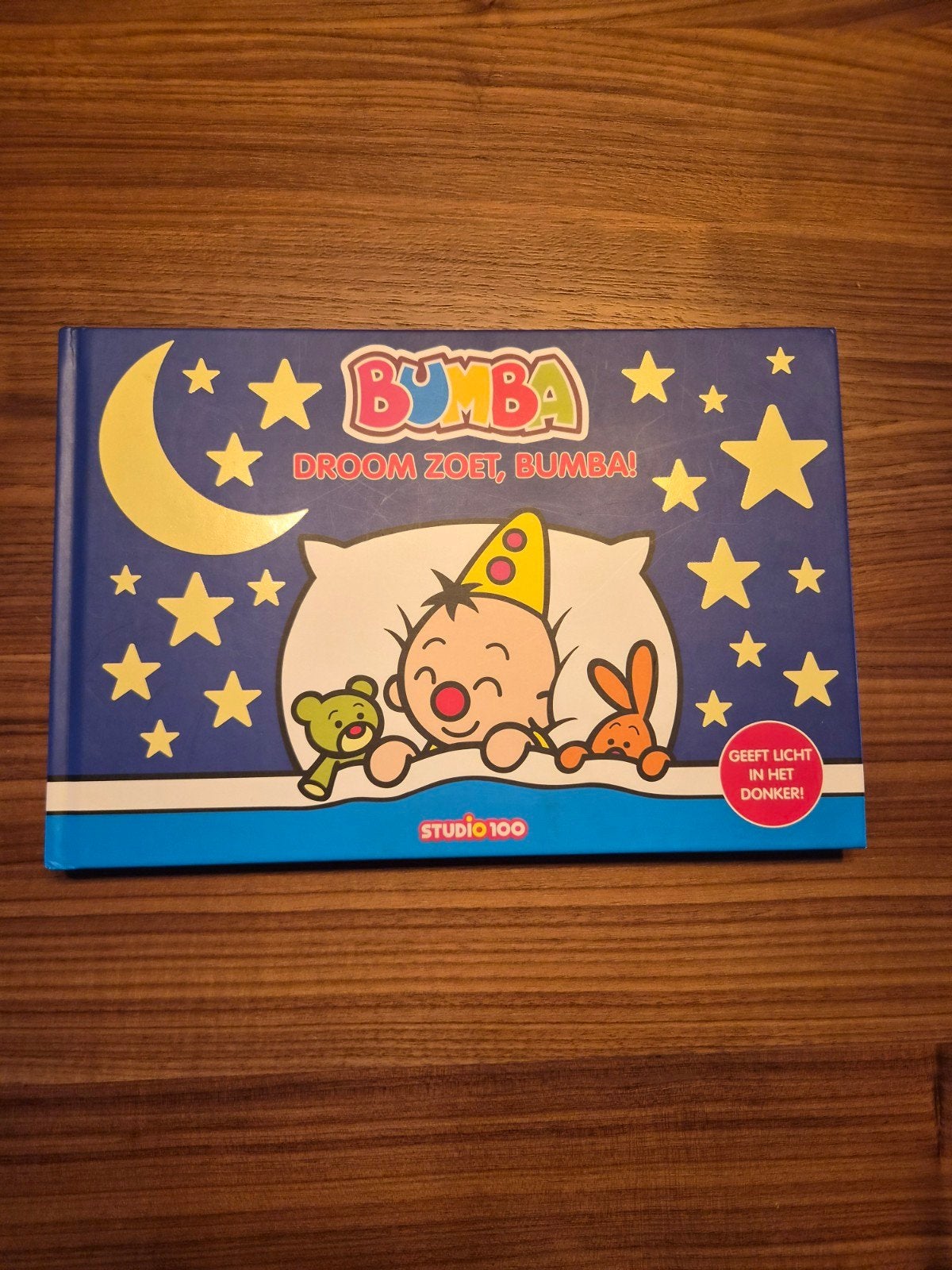 Bumba geeft licht in het donker boek, Enlèvement