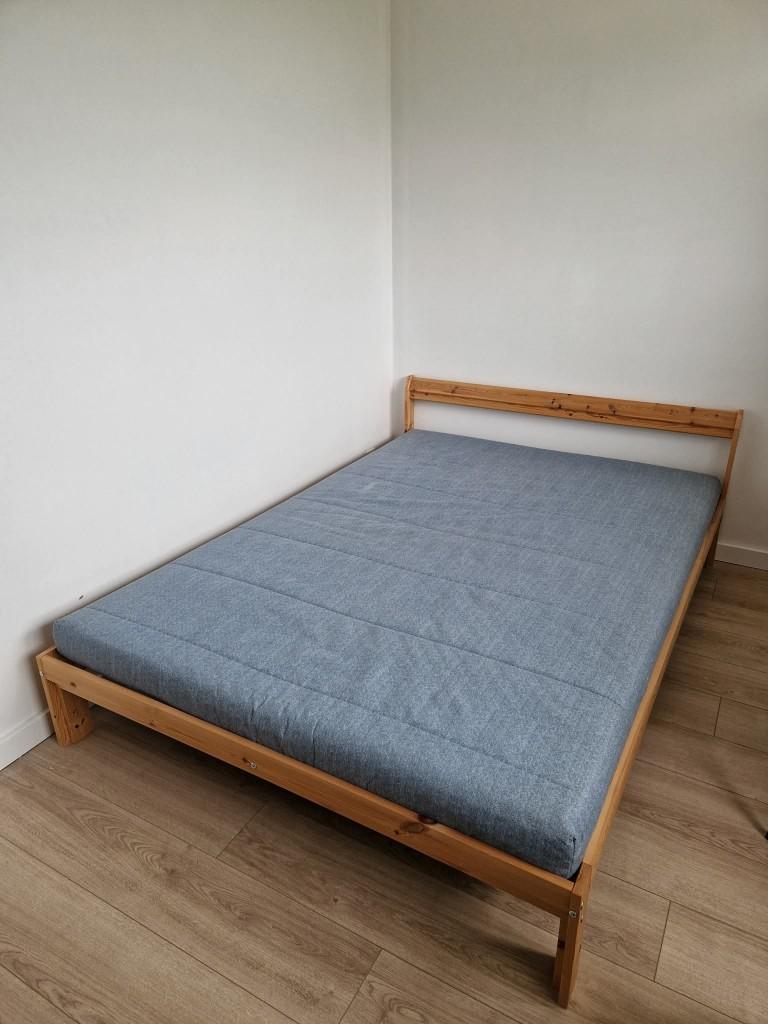Lit Ikea, Maison & Meubles, Chambre à coucher | Lits, Comme neuf, Queen size, 140 cm, 200 cm, Bois, Beige, Enlèvement