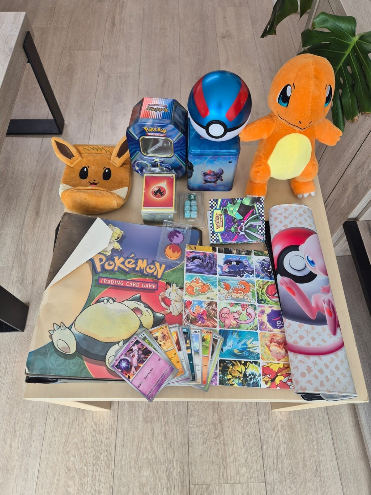 Pokémon, toutes sortes de choses, Enfants & Bébés, Jouets | Figurines, Comme neuf, Enlèvement