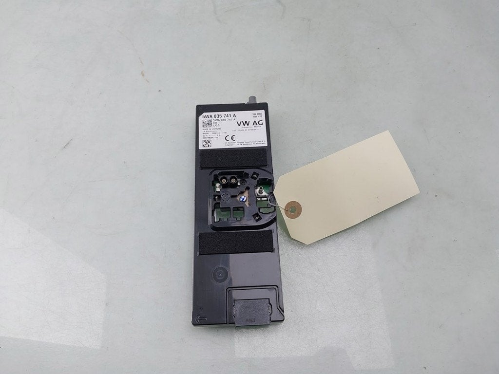 ANTENNE VERSTERKER Golf VIII (CD1) (|5WA035741A|), Gebruikt, Volkswagen