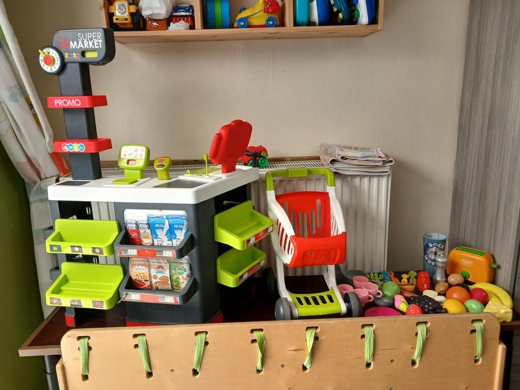 Winkeltje karretje benodigheden, Ophalen