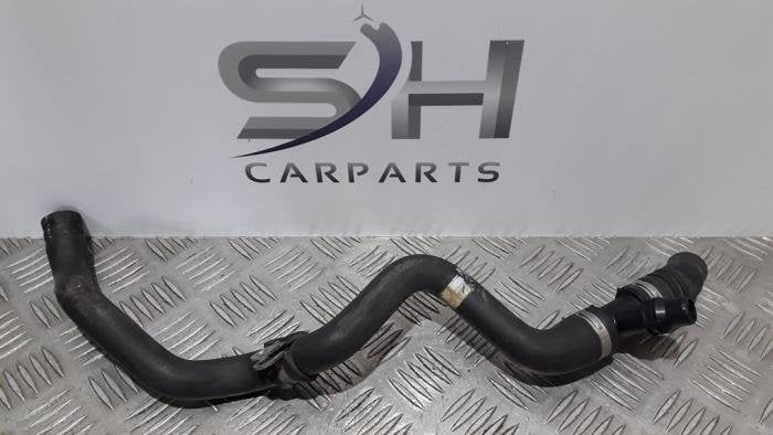 Tuyau radiateur d'un Mercedes A-Klasse, 3 mois de garantie, Utilisé, -, -