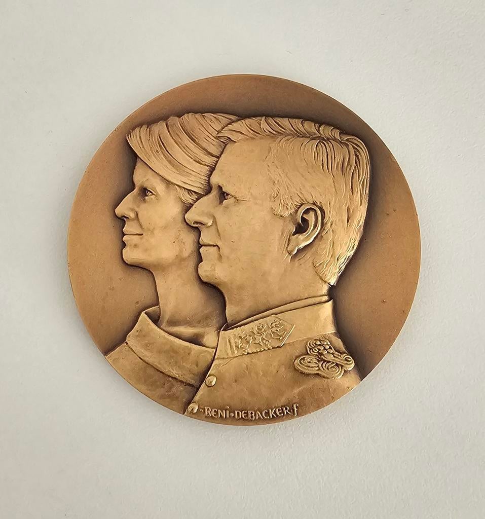 Bronzen medaille van Koning Filip en koningin Mathilde, Timbres & Monnaies, Pièces & Médailles, Enlèvement ou Envoi