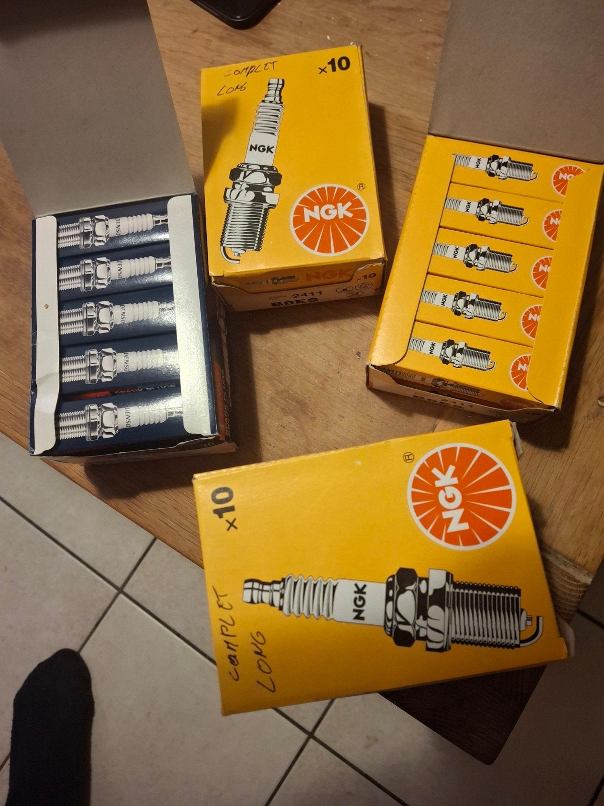bougies alle maten 100stuks voor 150e, Motoren, Ophalen