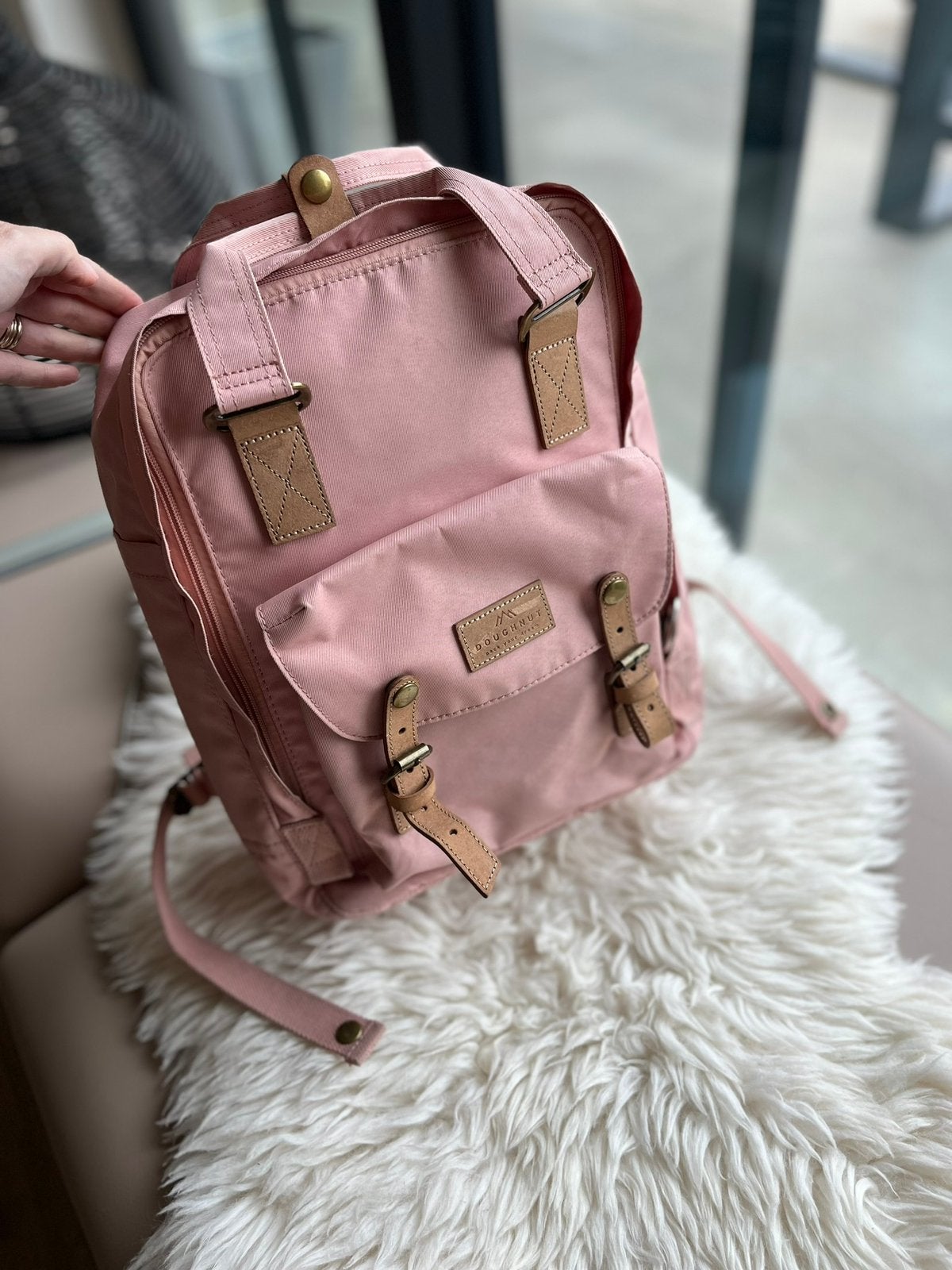 Roze rugzak/laptoptas van Dougnut, Bijoux, Sacs & Beauté, Sacs | Sacs à dos, Utilisé, Enlèvement